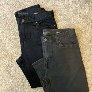 Bundle 2 Pairs of Banana Republic Traveler Pants, 32x30, Slim Fit